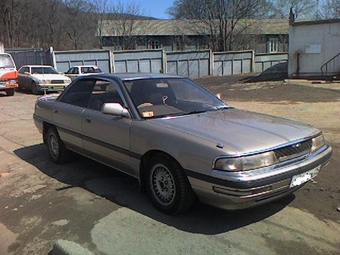 Mazda Persona 2.0 1989