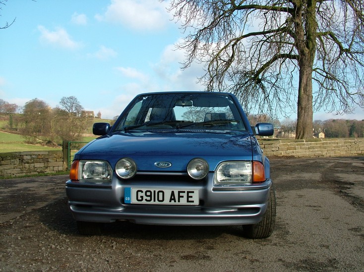 1990 Ford Escort picture