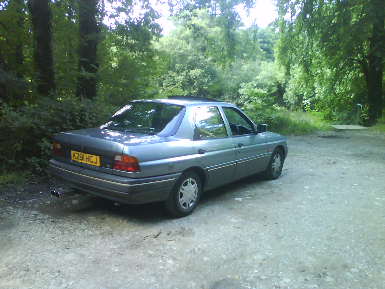 1993 Ford Orion picture