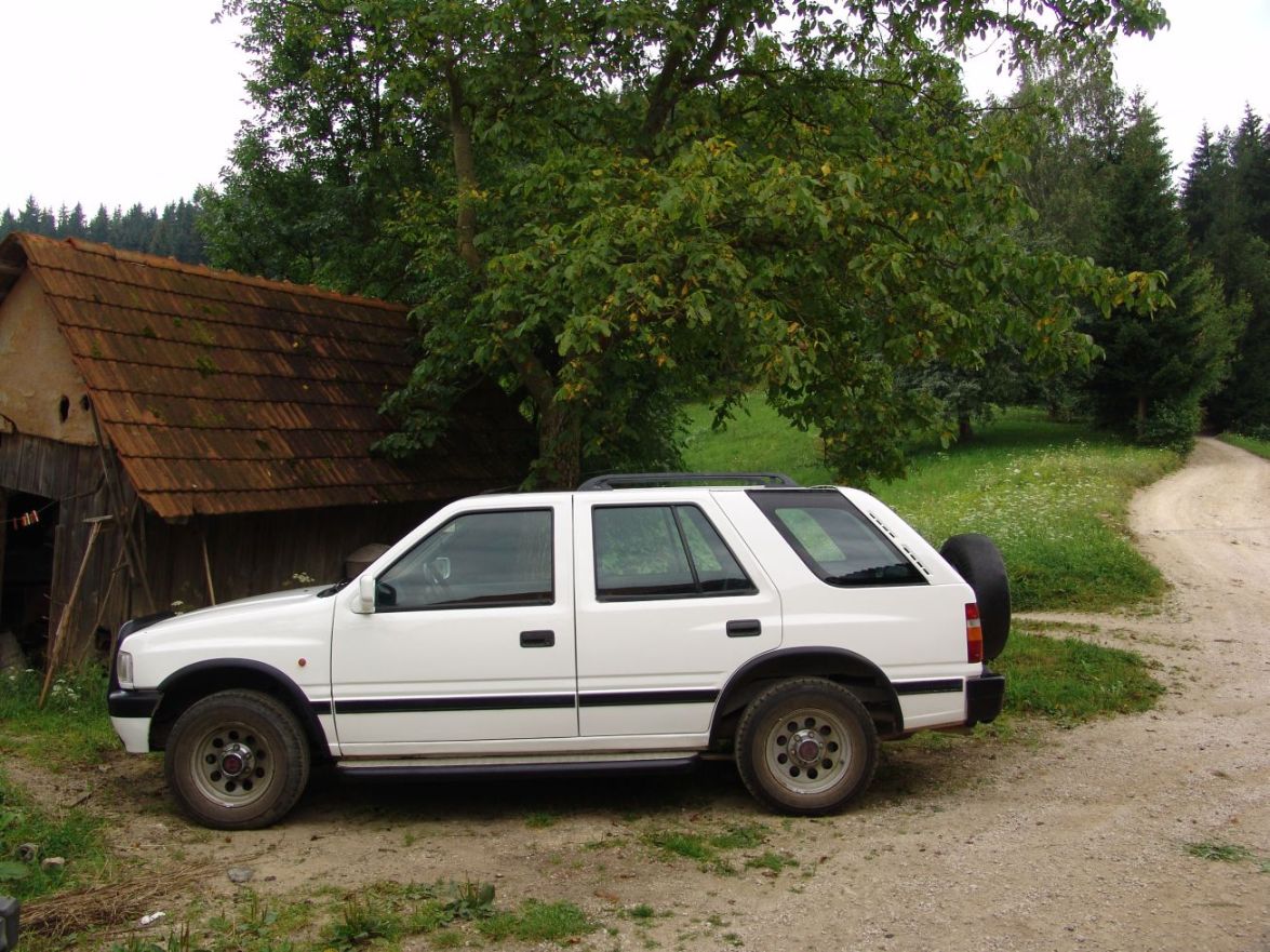 1993 Opel Frontera picture