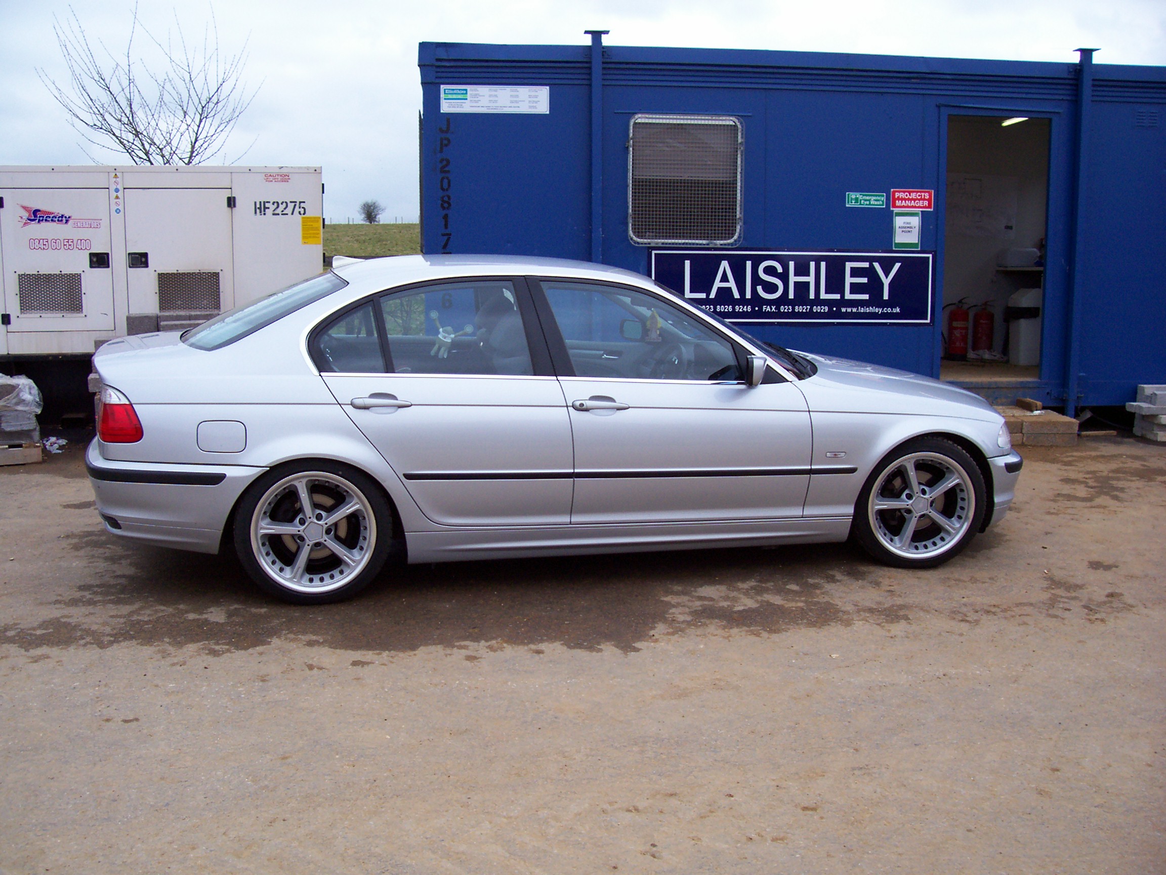 1999 BMW 323i picture