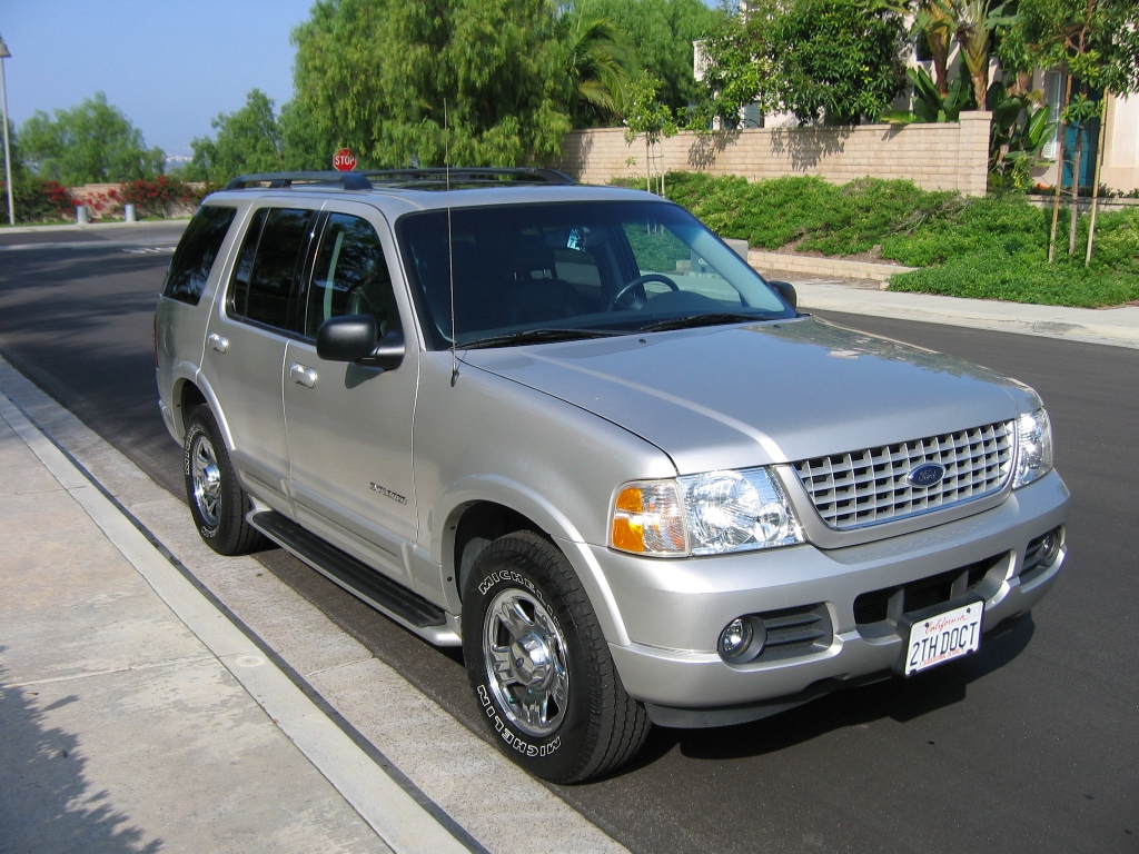 2002 Ford Explorer picture