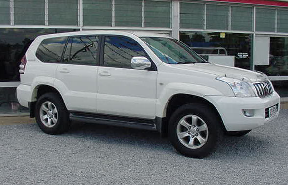 2003 Toyota Land Cruiser picture