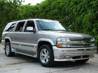 Chevrolet Suburban 2003 
