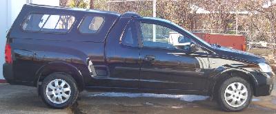 A 2006 Opel  