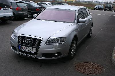 A 2007 Audi  