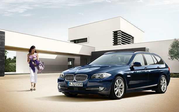 2010 BMW 5 Series Touring picture
