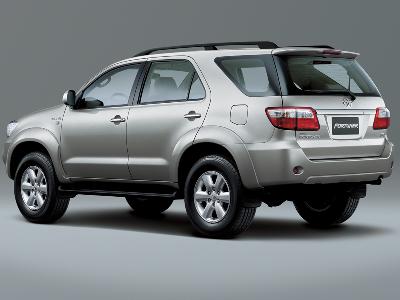 Toyota Fortuner 3.0D-4D Automatic 2010 