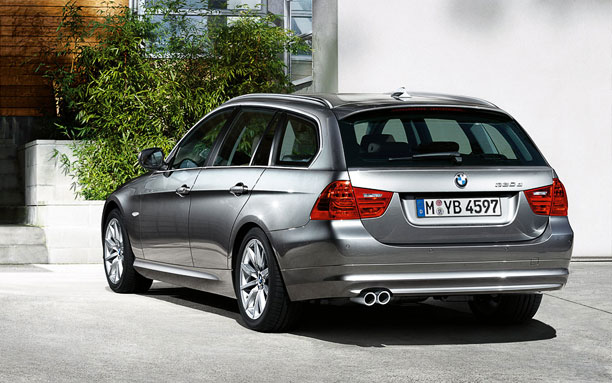 2010 BMW 325i Touring picture