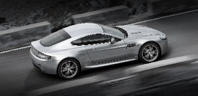 Aston Martin Vantage V8 Coupe 2011