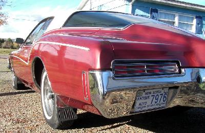 A 1971 Buick Riviera 