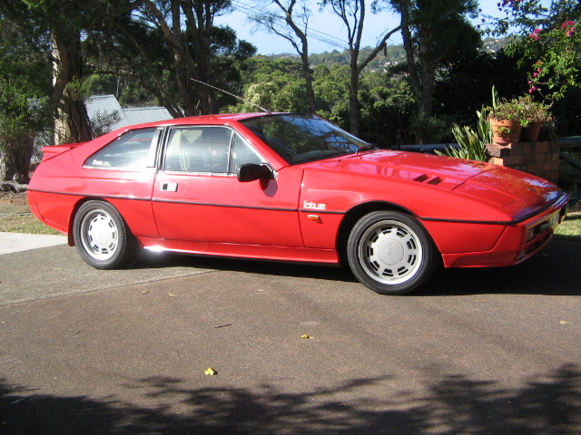 1985 Lotus Excel SE picture