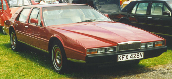 1985 Aston Martin Lagonda V8 picture