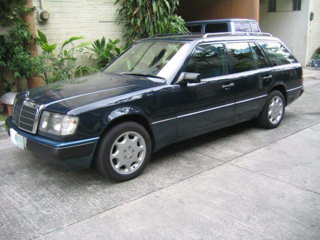 1987 Mercedes-Benz 230 picture