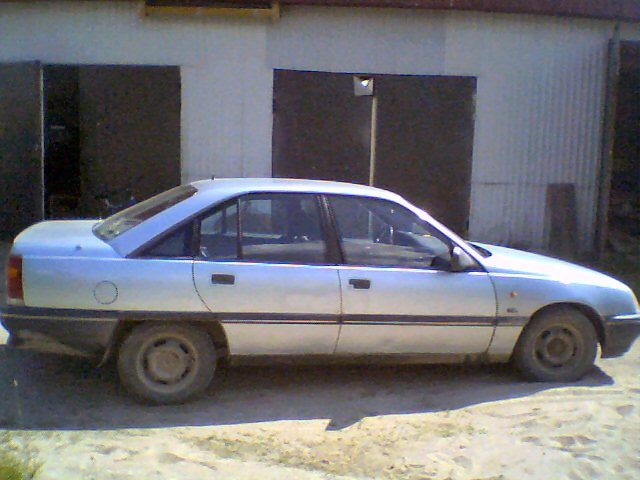 1987 Opel Omega picture