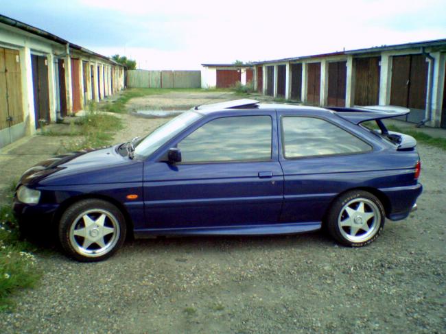 1992 Ford Escort picture