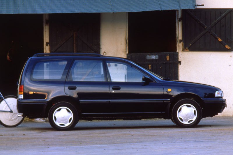 1993 Nissan Sunny 1.6 Wagon picture