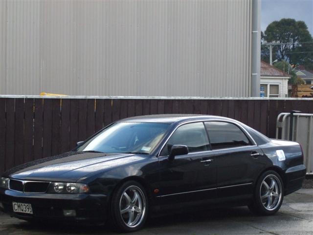 1995 Mitsubishi Diamante picture