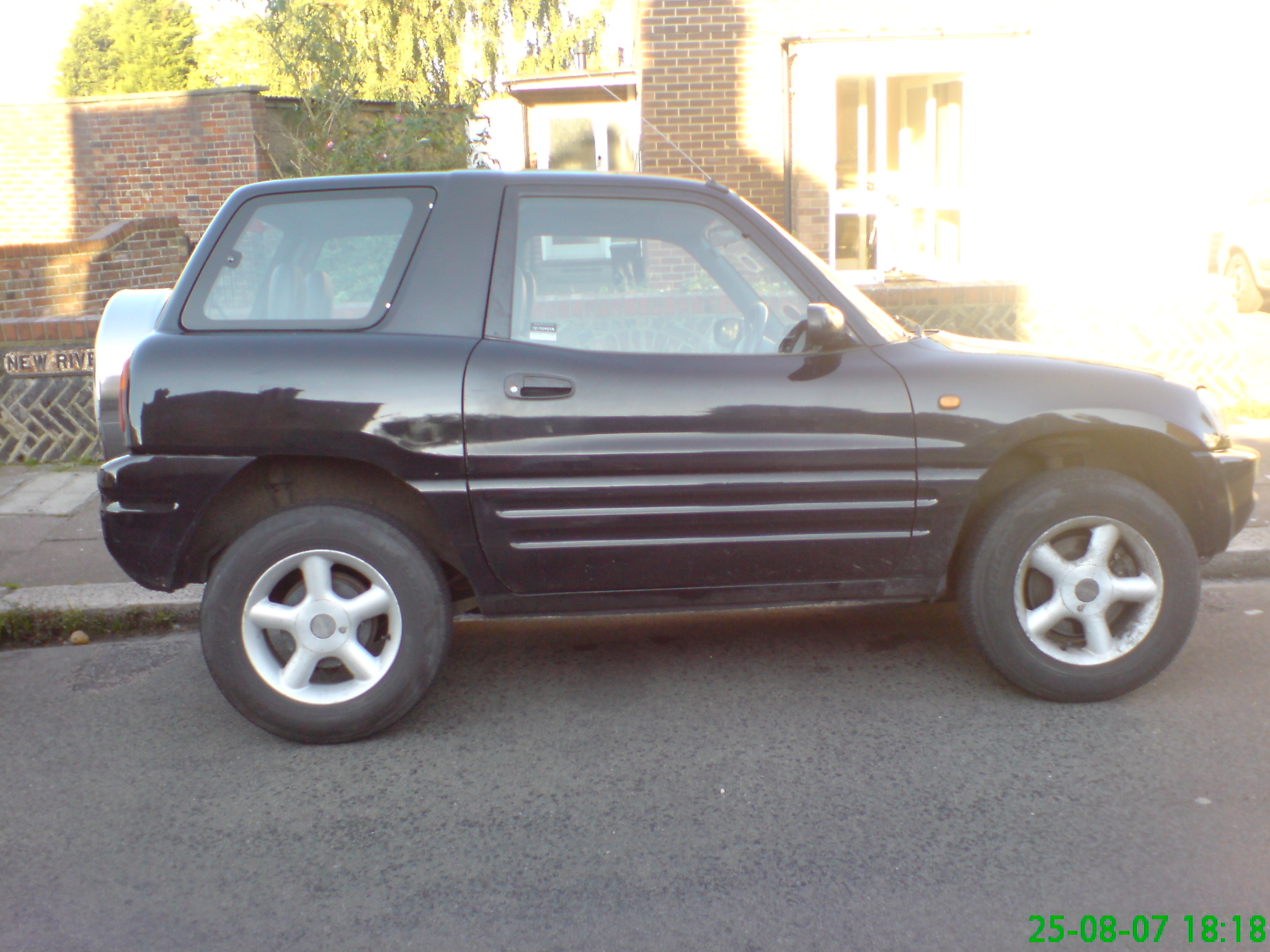 1996 Toyota RAV-4 picture