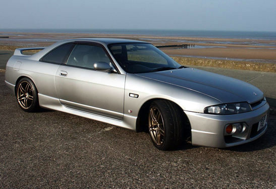 1997 Nissan Skyline picture