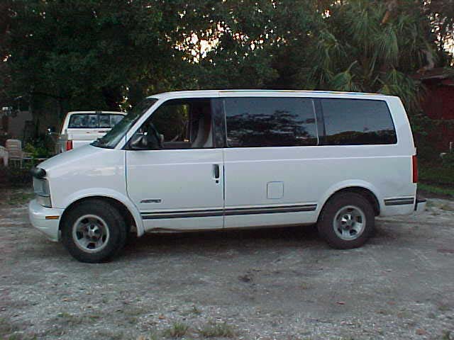 1998 Chevrolet Astro Van picture