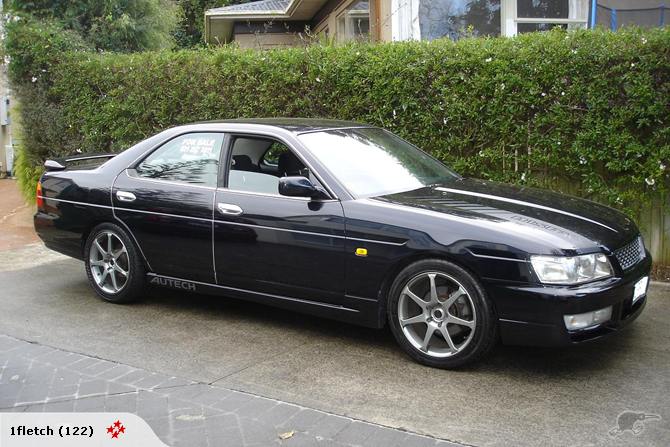 2000 Nissan Laurel C35 picture