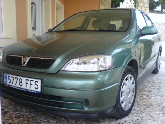 2000 Vauxhall Astra Coupe picture