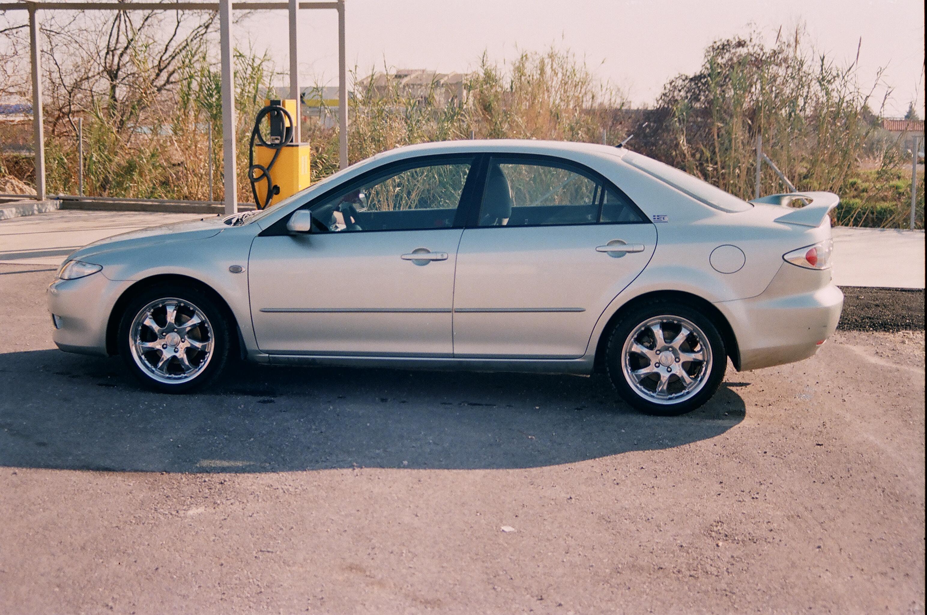 2002 Mazda 6 2.0 Sedan picture