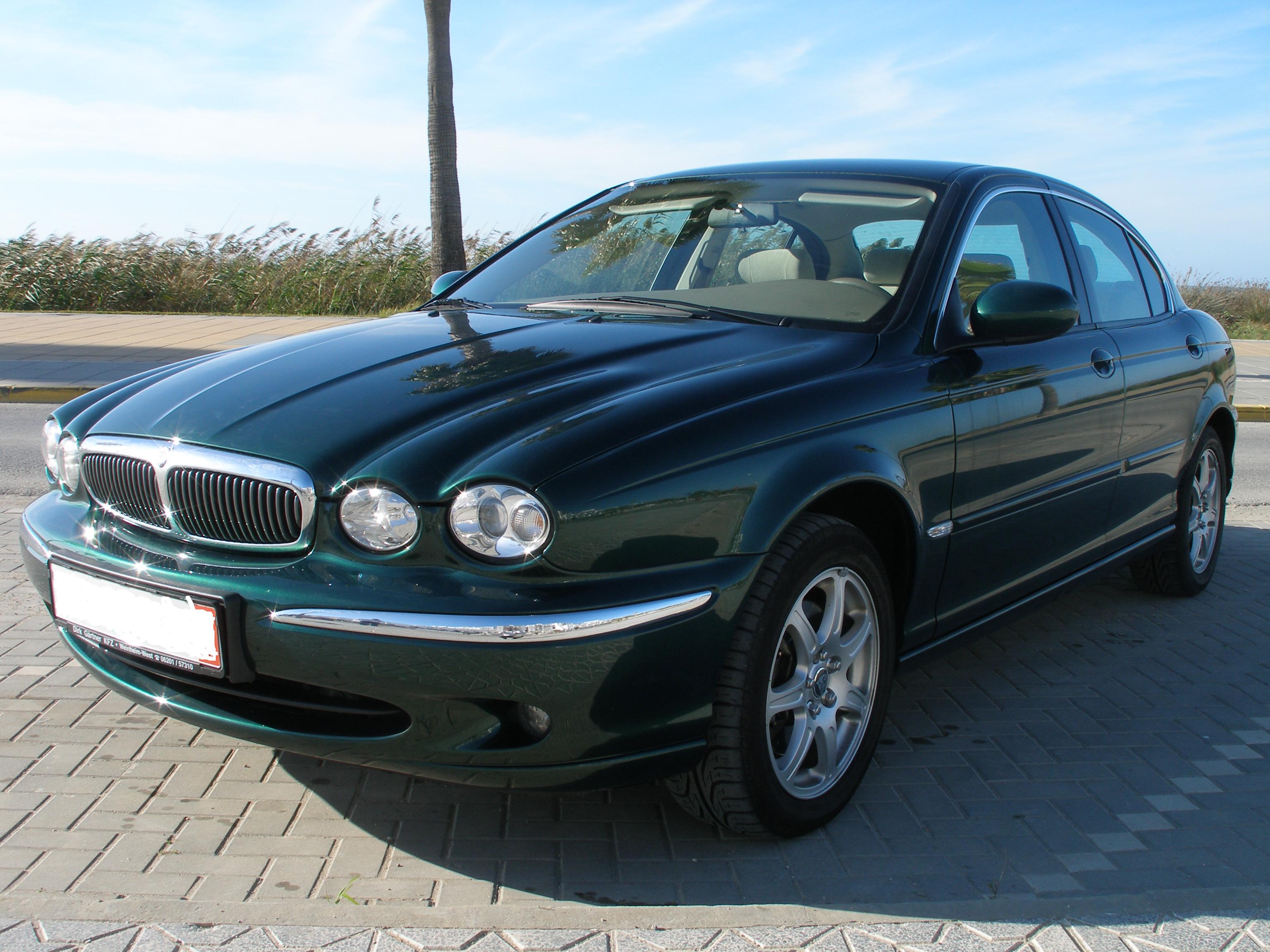 2003 Jaguar X-Type Estate 2.0 V6 picture