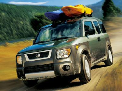 A 2005 Honda Element 