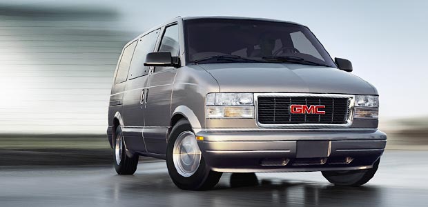 2005 GMC Safari Passenger Van picture