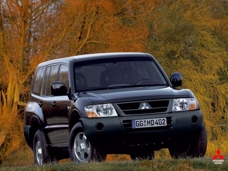 2005 Mitsubishi Pajero 2.5 TD Classic Long picture