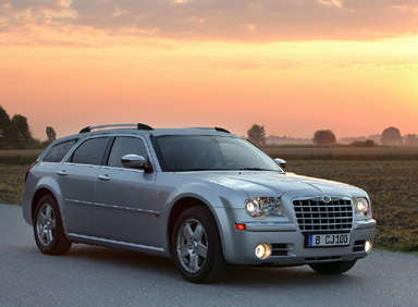 2005 Chrysler 300 Touring picture