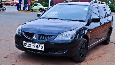 2005 Mitsubishi Lancer Cedia Wagon picture