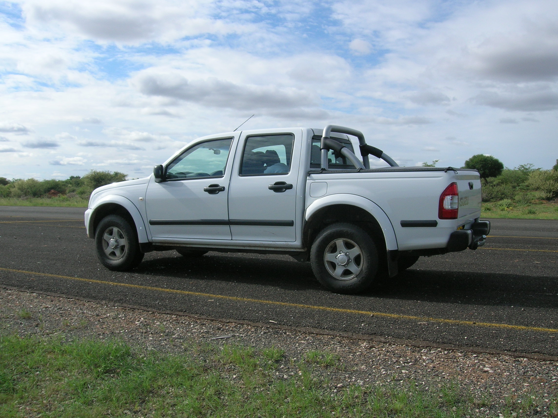 2006 Isuzu KB 240i LE Double Cab picture