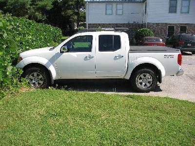 2007 Nissan Frontier Crew Cab Nismo picture