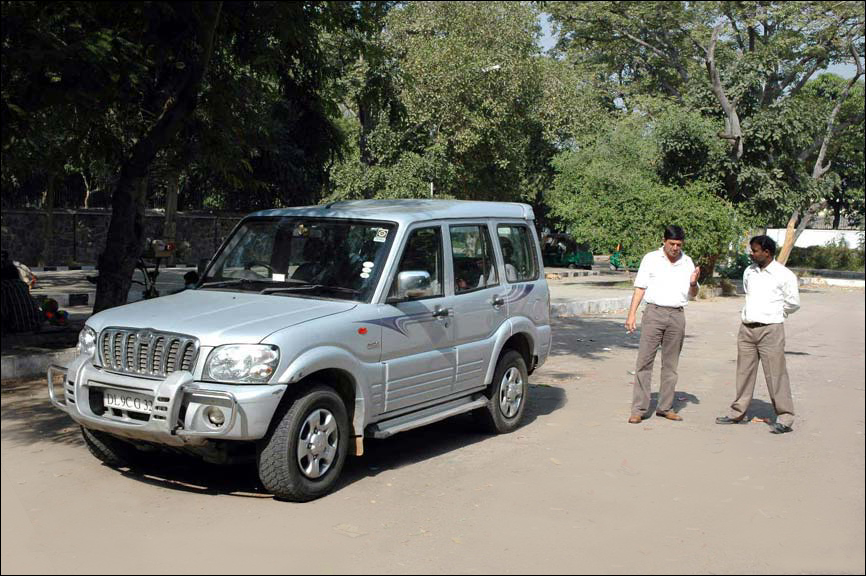 2007 Mahindra Scorpio 2.0 GLX picture