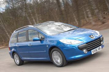 A 2008 Peugeot 307 