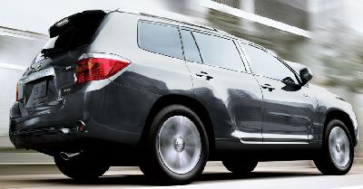 A 2009 Toyota Highlander 