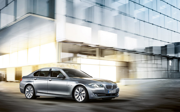 2010 BMW 528i picture