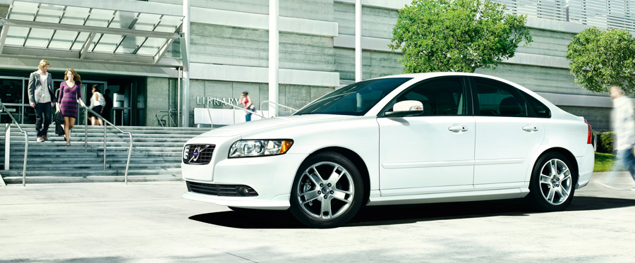 2010 Volvo S40 2.0 picture