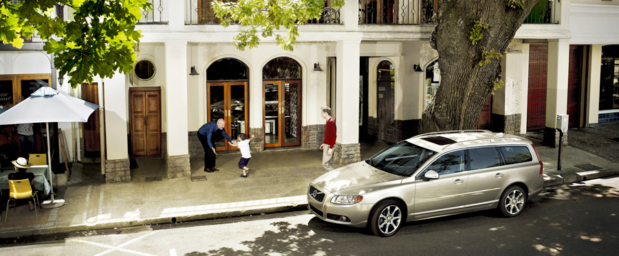 2010 Volvo V70 2.5 T Kinetic picture