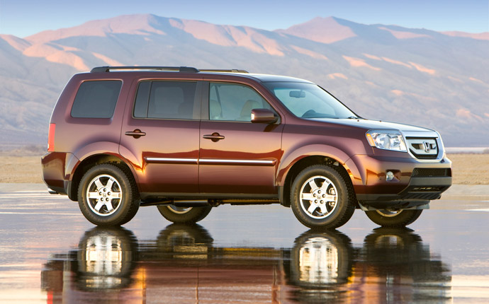 2010 Honda Pilot Touring 4WD Automatic picture