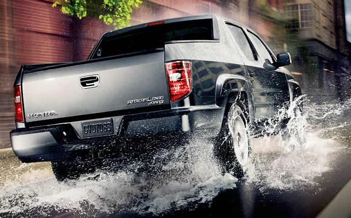 2011 Honda Ridgeline RT picture