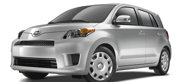 2011 Scion xD Hatchback picture