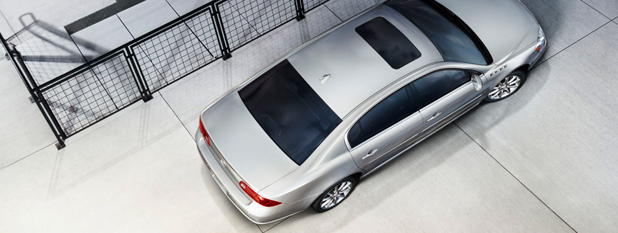 2011 Buick Lucerne Super picture