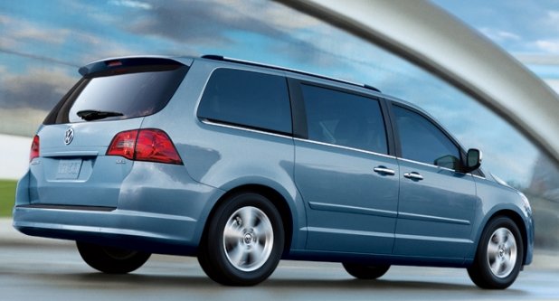 2011 Volkswagen Routan SE RSE picture